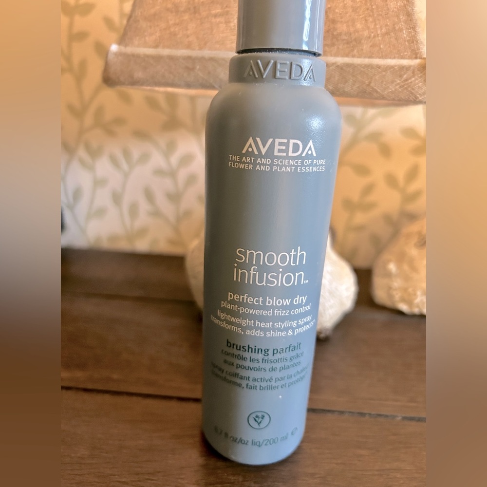 Aveda Smooth Infusions Blow Out Spray